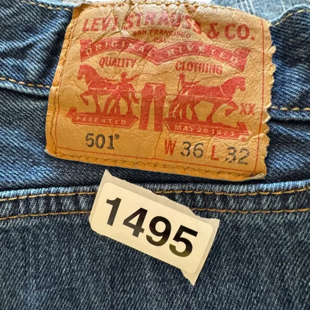 Levi's 501 Jeans Men's 36 Blue‎ Bootcut Denim Button Fly Medium Wash
